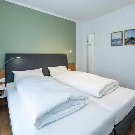 Deichhaeuser Anna Kueste Deichhaeuser Anna Kueste 8-20 아파트